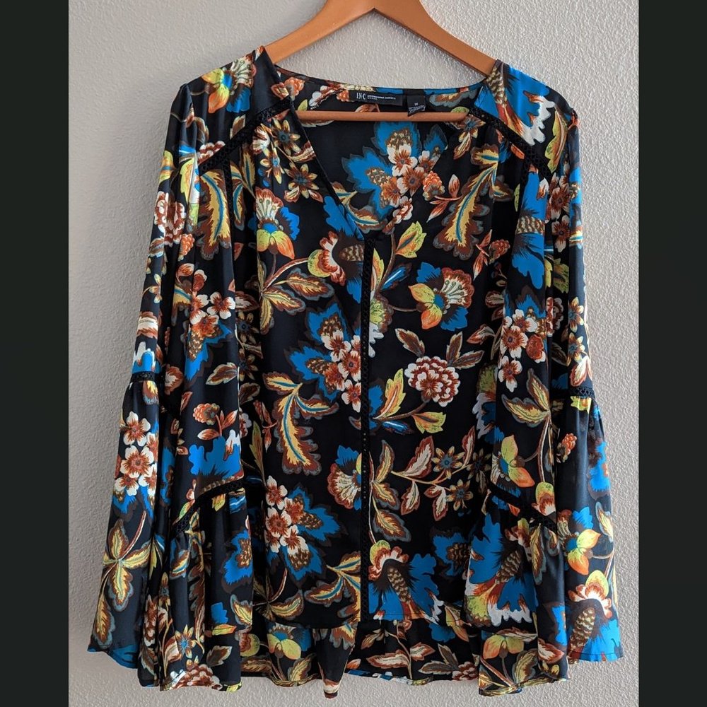 NWOT - INC International Concepts Black & Blue Floral Blouse (Size: 1X)